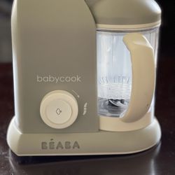 Brand new Beaba 912509 Babycook 4.5 Cups Cooker and Blender