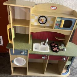 Selling My Kids Play Kitchen For Only $25