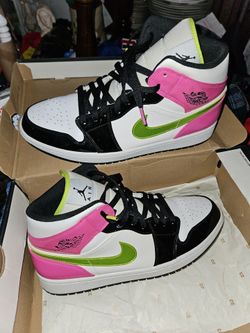 Jordan 1 Mid SE