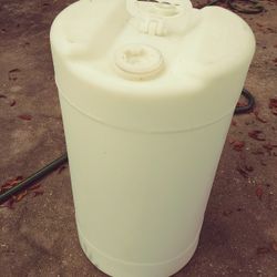 15 Gallon Water Storage Container
