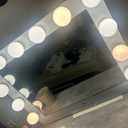 Vanity Mirror 