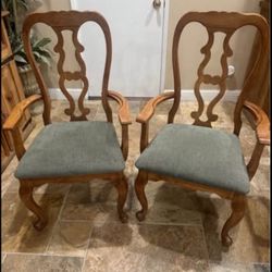 2 Queen Ann Dining Chairs Solid Oak