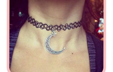 Moon 🌙 choker