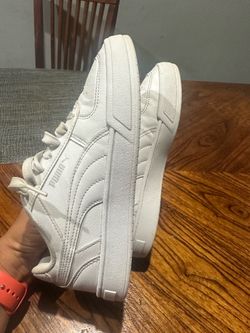 Kids Tennis Shoes Size 5 *Bundle of 2 pairs*