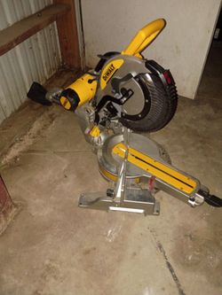 DeWalt saw with big blade only use one time new
