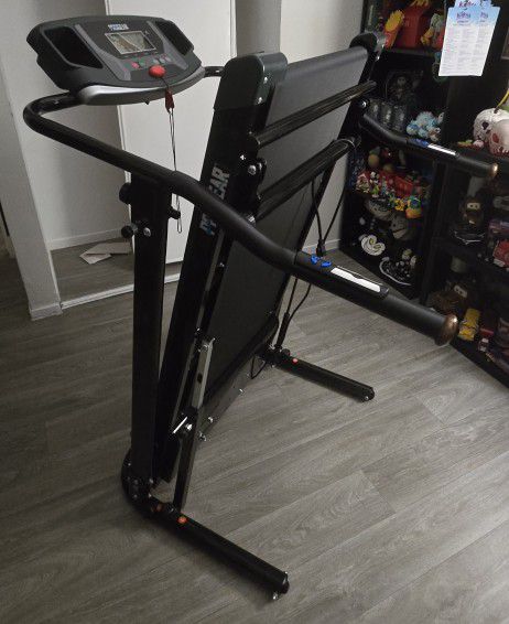 $150 Bundle New 400lb Capacity Treadmill and Excercise Bike
