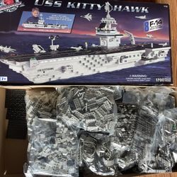 uss kitty hawk model kit 9780 NEW 