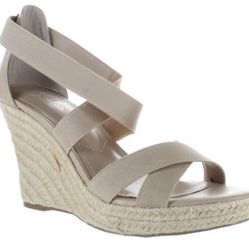 New With Box Charles David Wedge 8.5