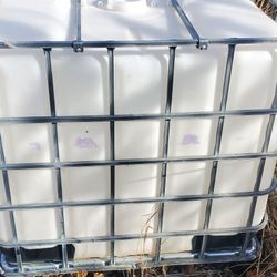 250 Gallon Tanks