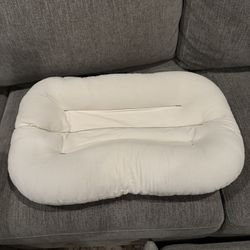Snuggle Me Infant Lounger