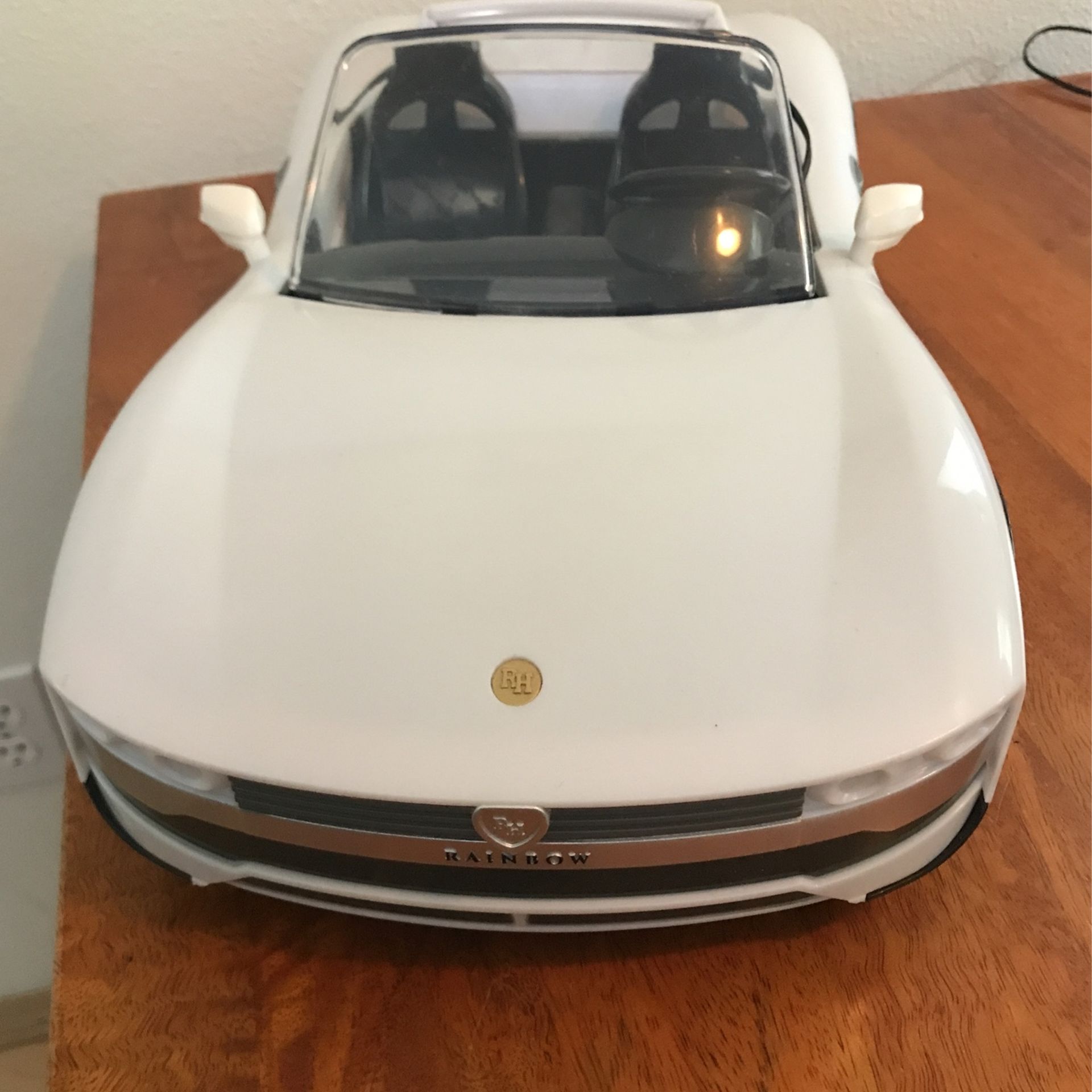 Rainbow High Color Change Car