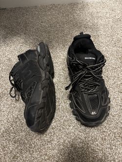 Balenciaga track runners led