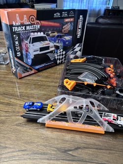 Track Master 1:64 Scale slot Racing Set.