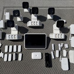 Vivint Camera Set