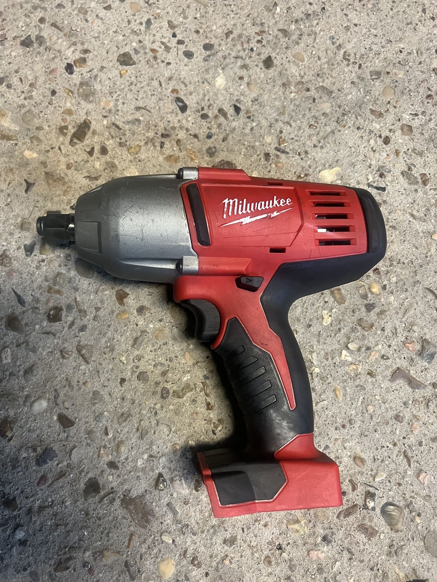 Milwuakee 1/2in Impact Wrench (tool Only)