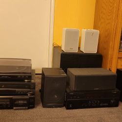 6 Speaker Surround Sound  System And Components 