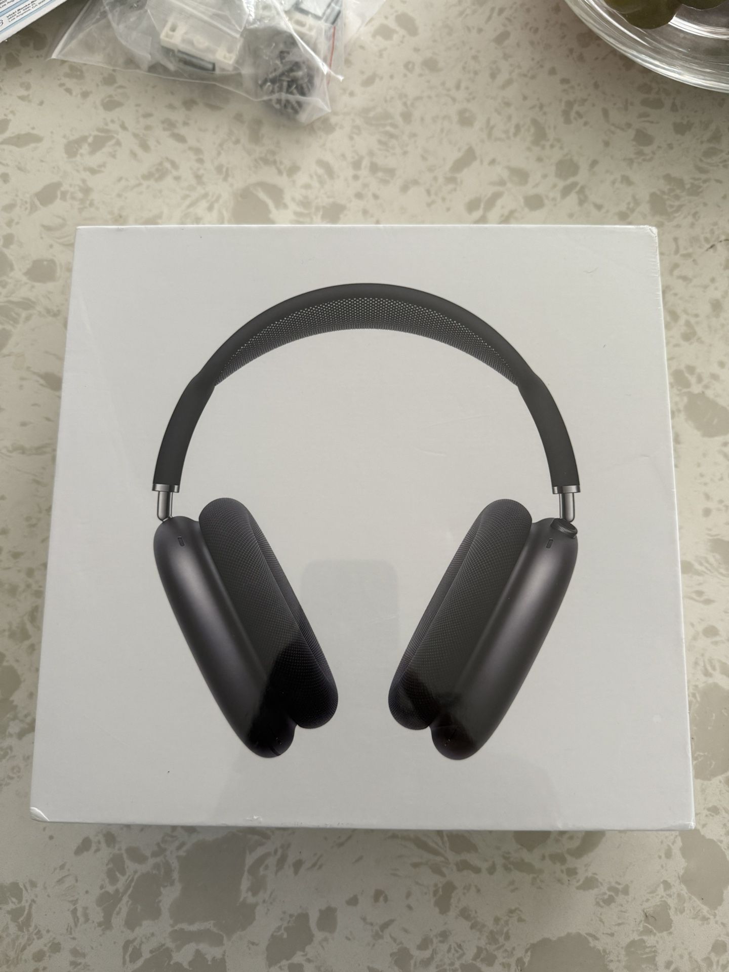 Black Apple AirPod max’s