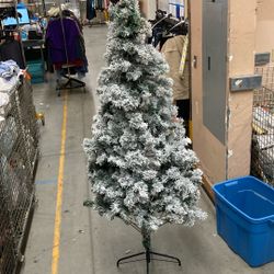 6 Foot Snowy Christmas Tree