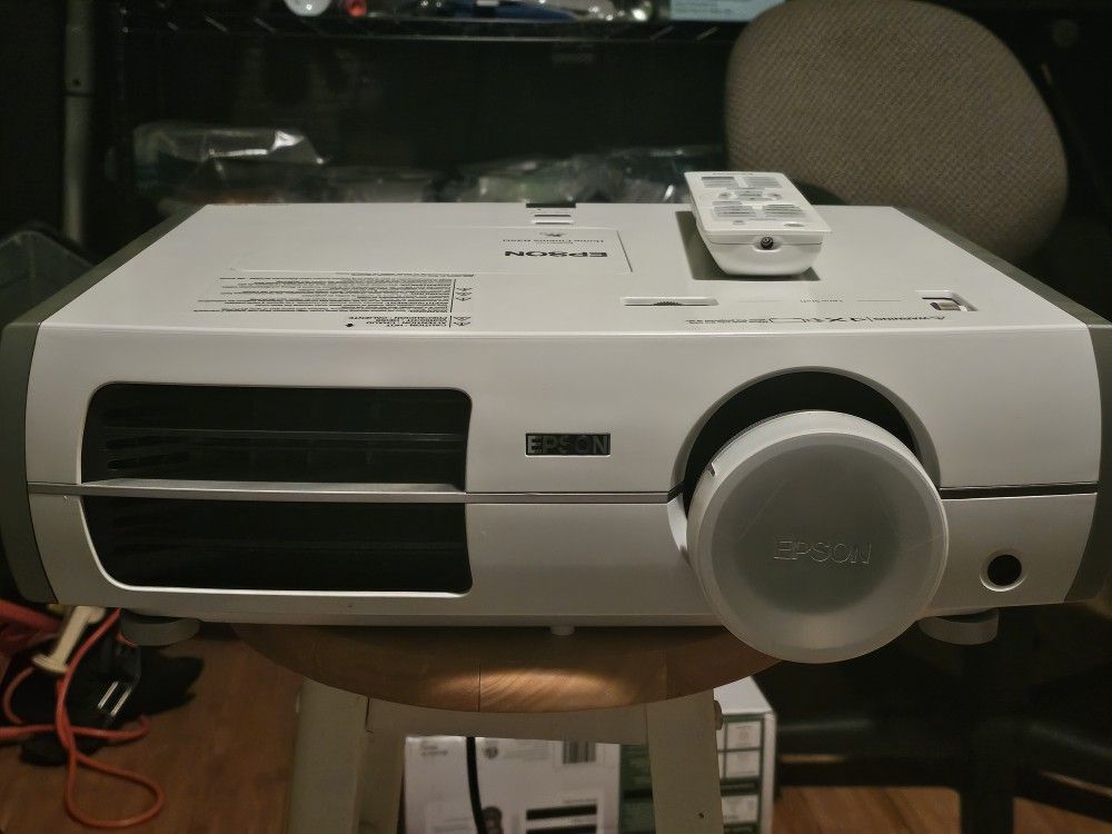Epson Power Lite Home Cimema 8350 Projector