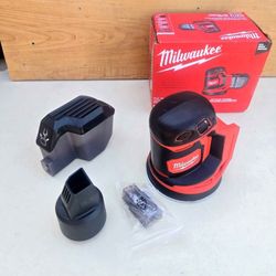 Milwaukee 18V Random Orbital Sander