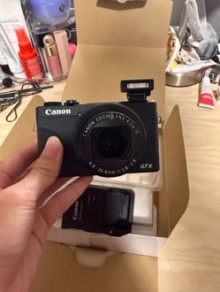 Canon G7X Mark iii Camera
