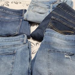 Woman's  Jeans  - LOT 6 PRS
