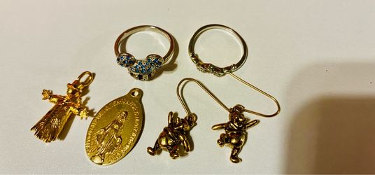 Mixed Costume Jewelry Lot – 5 Pieces