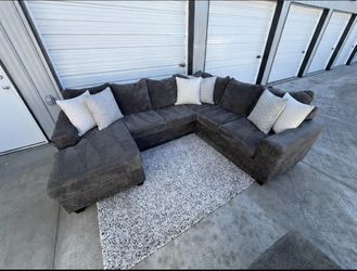 Sectional Couch(FREE DELIVERY‼️)