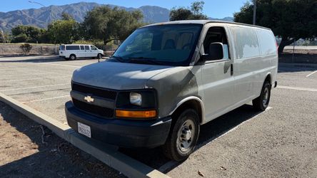 2007 Chevy express G2500