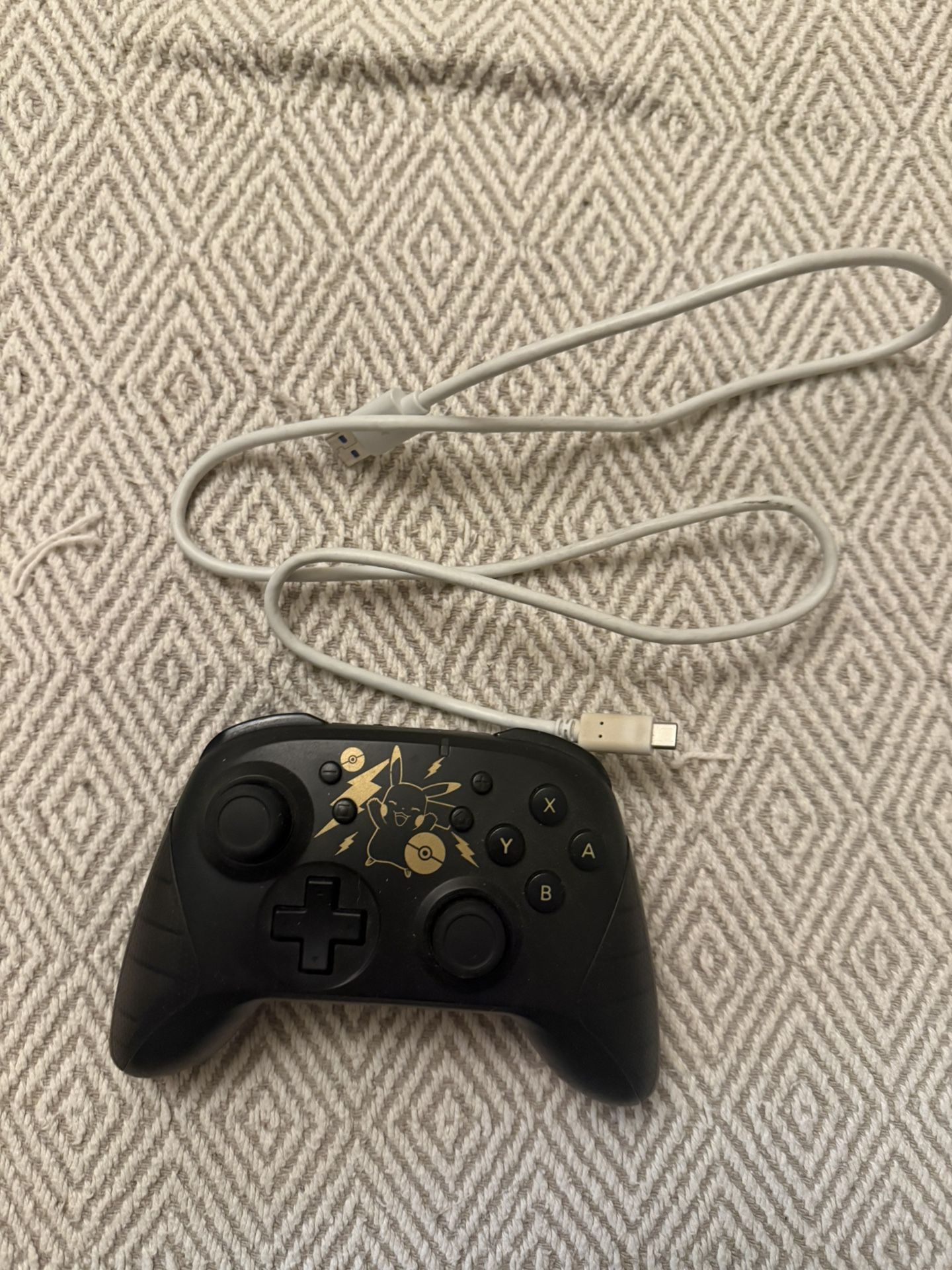 Hori HORIPAD Mini Controller – Pokémon Edition (Nintendo Switch)