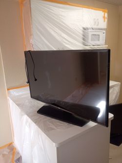 43" LG TV