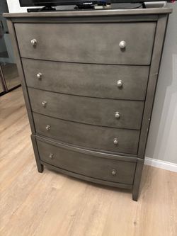 5 drawer Chest