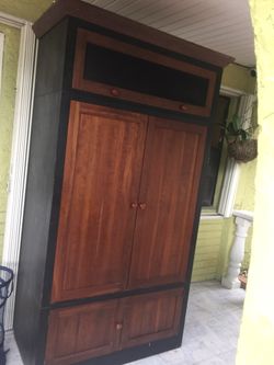 Wood storing Cabinet