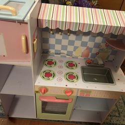 Kids Play Kitchen 