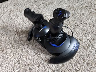 Thrustmaster PS4‐PS5