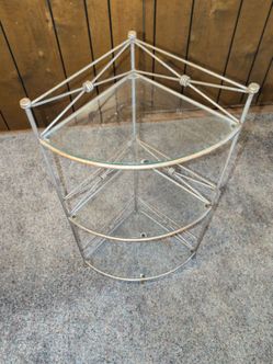 Corner table