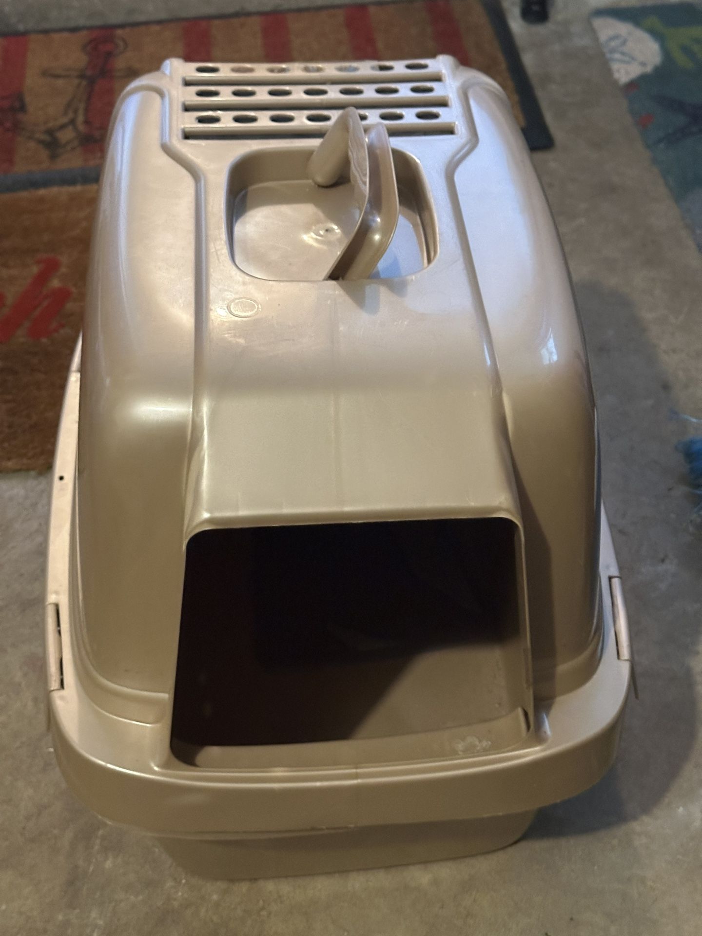 Cat Litter Box