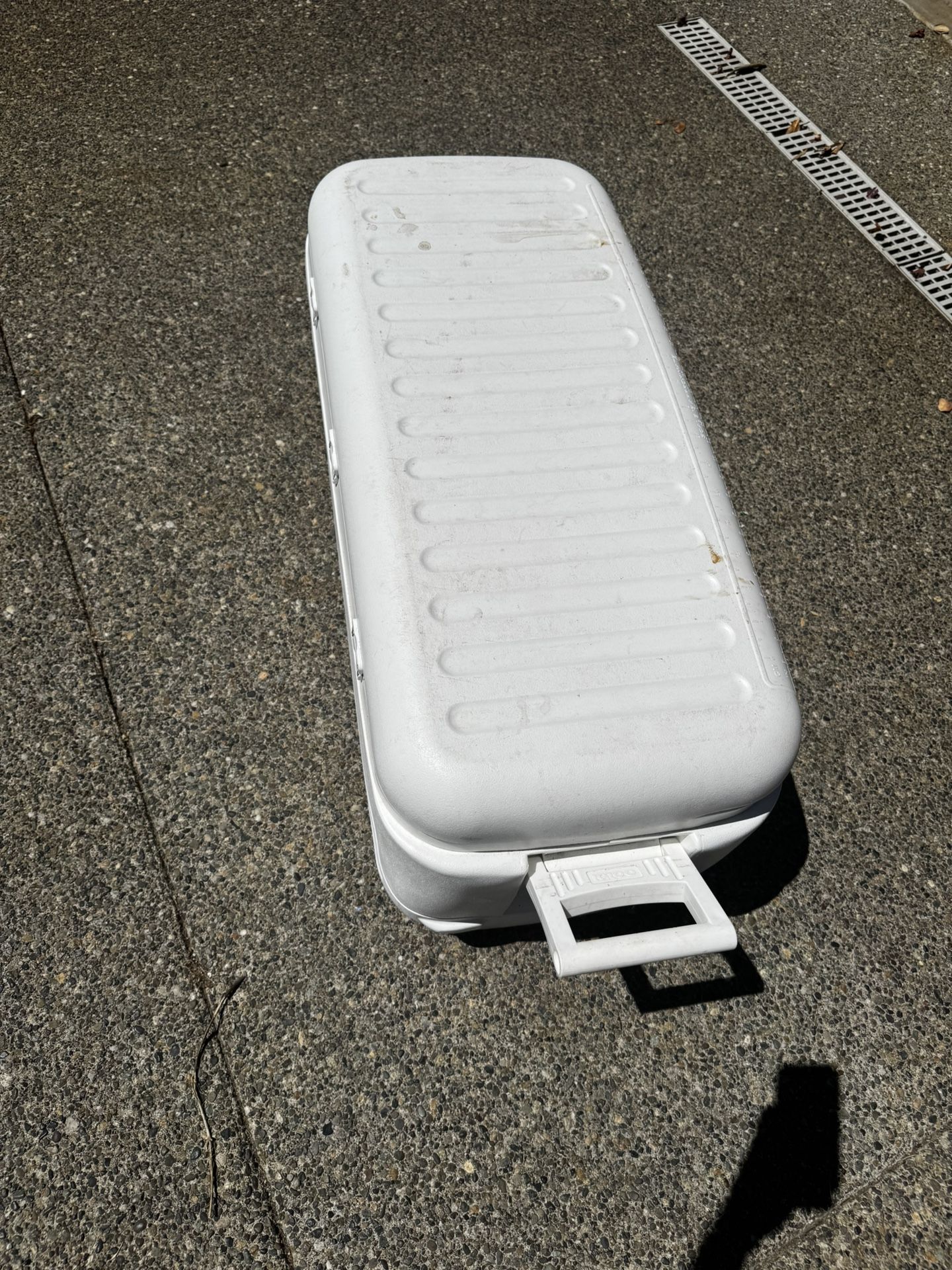 Igloo 120g Large Ice chest Cooler