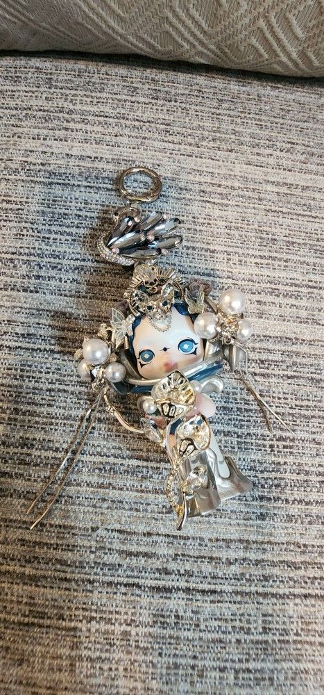 Beautiful Key Chain or Car Charm!!