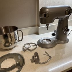 Cuisinart Stand mixer