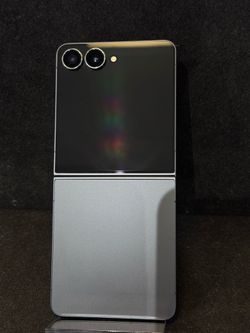Samsung Galaxy Z Flip 7 256GB AT&T