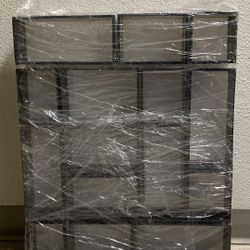 Black/white Acrylic Wall Display