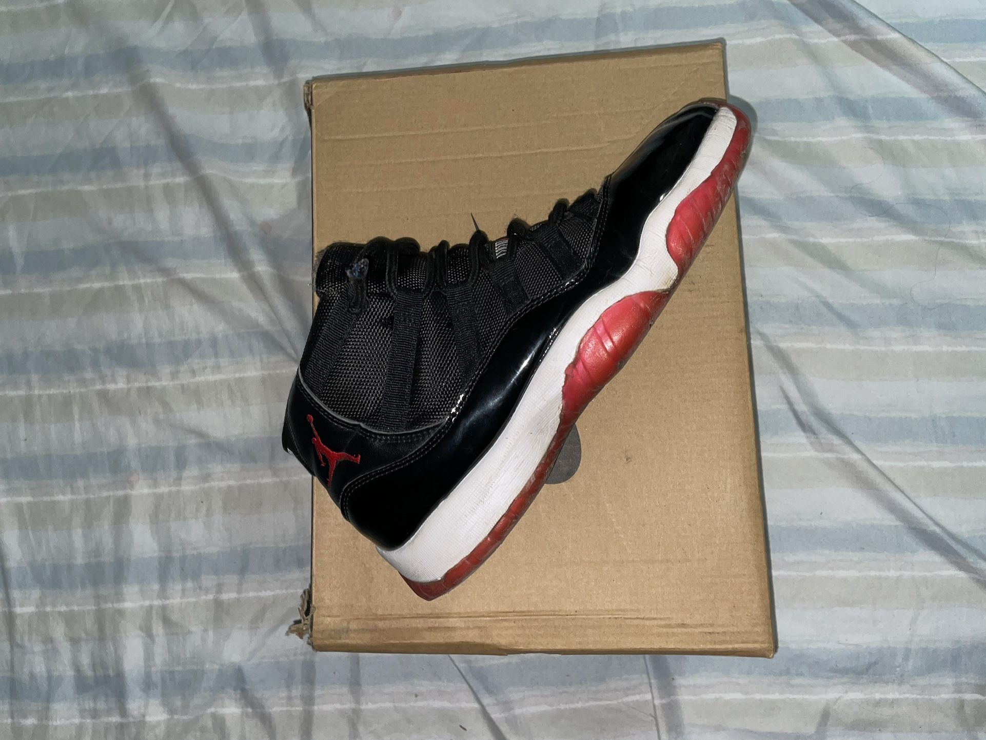 JORDAN 11 BREDS