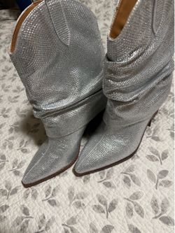 Boots 8.1/2