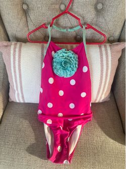 Circo one-piece swimsuit for toddlers. Size 5t