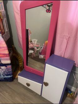 Kids full length mirror with stand