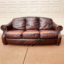 Lane Leather Couch [Delivery]