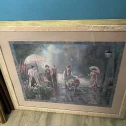 Very Elegant Picture Frame Good Condition