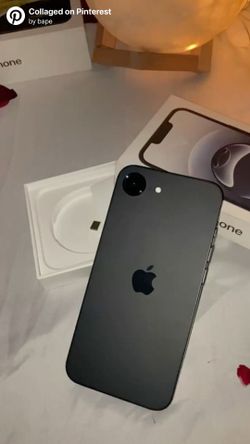 iPhone 16e