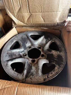 275/65R18 Rims good condition CHECK DESCRIPTION